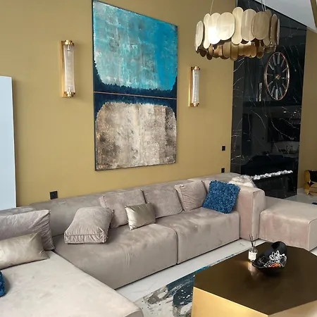 Luxury Club218 Apartamento